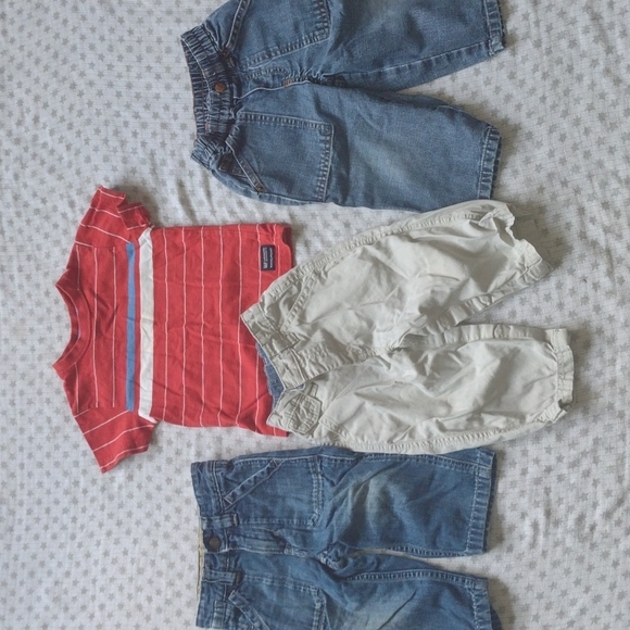 All Baby Gap BUNDLE - T-Shirt and Three Pairs of Pants - Picture 1 of 16